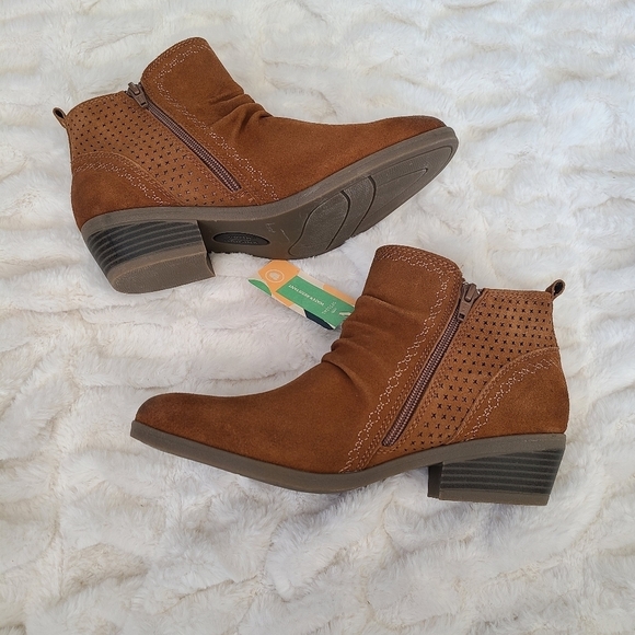 Earth Origins New 8.5W Faux Suede Brown Zip Booties Boots Shoes Water Resistant - Picture 3 of 6